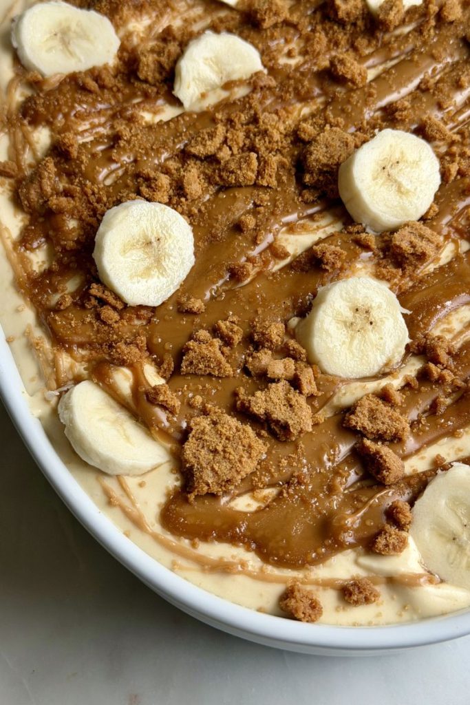 Easy Biscoff banana pudding recipe in a baking dish, ready to serve